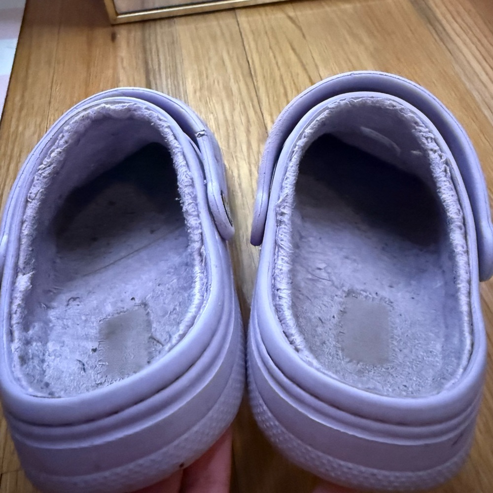 CROCS Women's Lavender Slippers